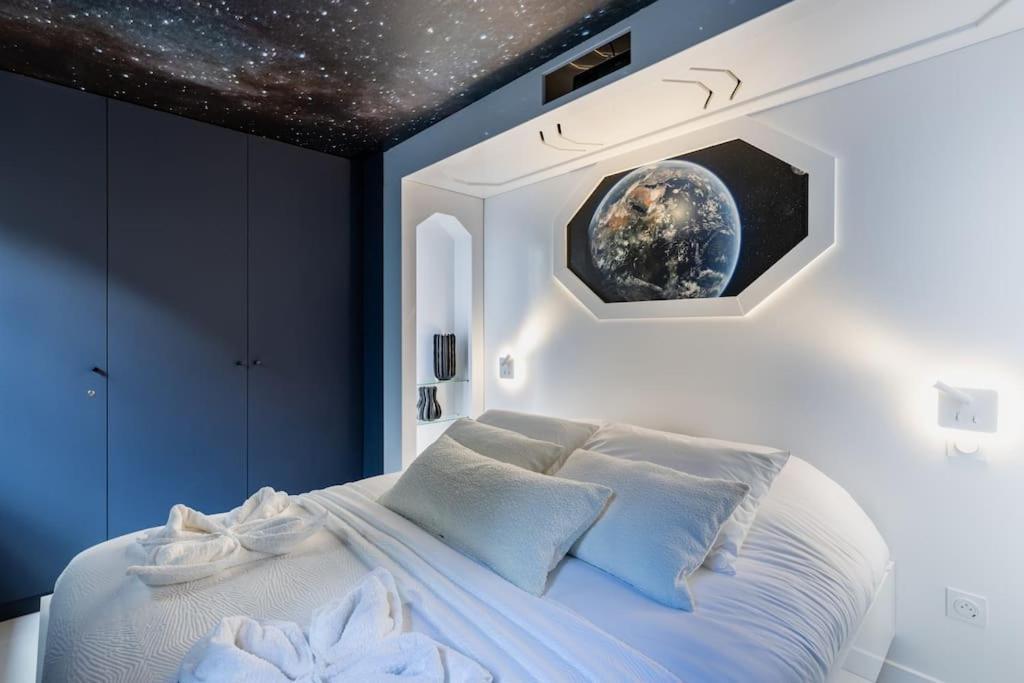 Galaxy La Tete Dans Les Etoiles Apartment Риом Екстериор снимка